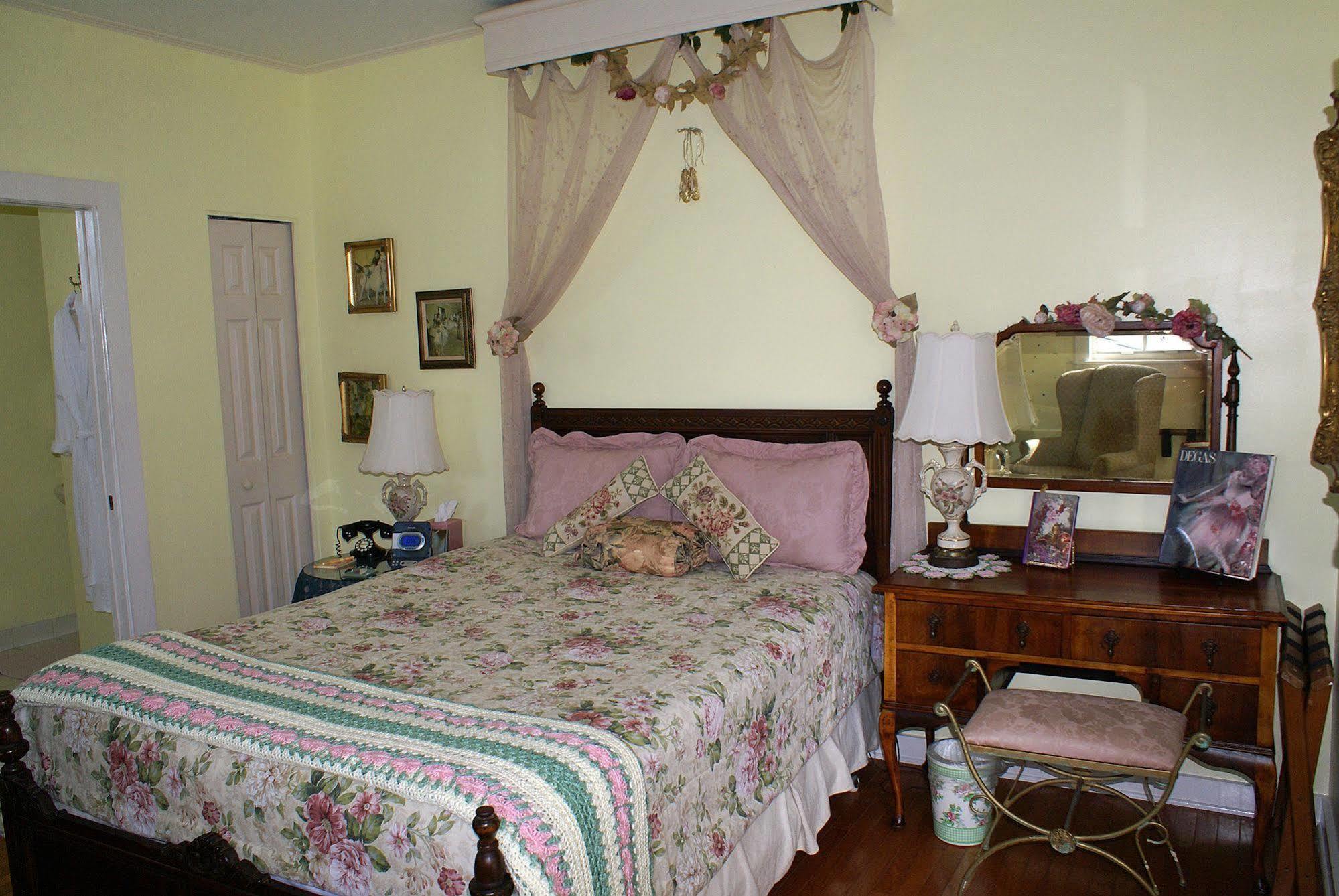 Sabal Palm House Bed And Breakfast Lake Worth Beach Ngoại thất bức ảnh